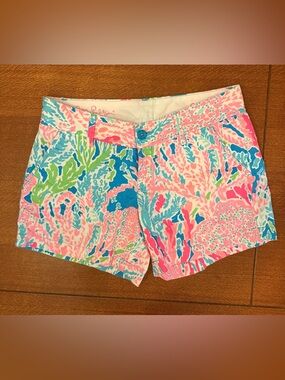 Lily Pulitzer Callahan shorts size 6 EUC tropical pink blue green 5” inseam